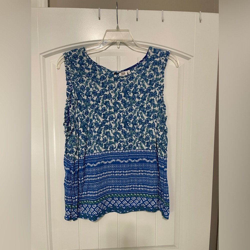 True Craft Sleeveless Top